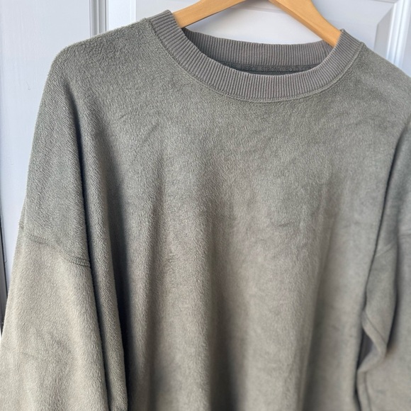 Aerie Velour Side Slit Olive Green Oversized Pullover Sweatshirt Size Medium - Picture 3 of 6
